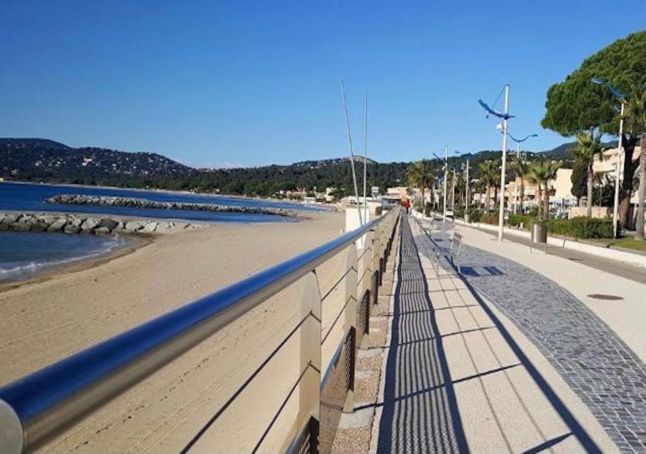 Studio 207-Front De Mer Parking Prive Cavalaire-sur-Mer Exterior foto